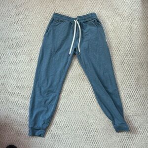 Vuori- Performance Jogger
Women's DreamKnit™ Joggers
